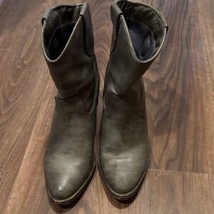 Steve Madden Gray Heeled Boots